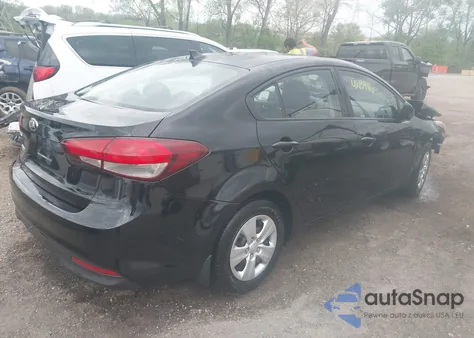 2017 Kia Forte Lx z USA, uszkodzony, nr VIN 3KPFK4A78HE110191